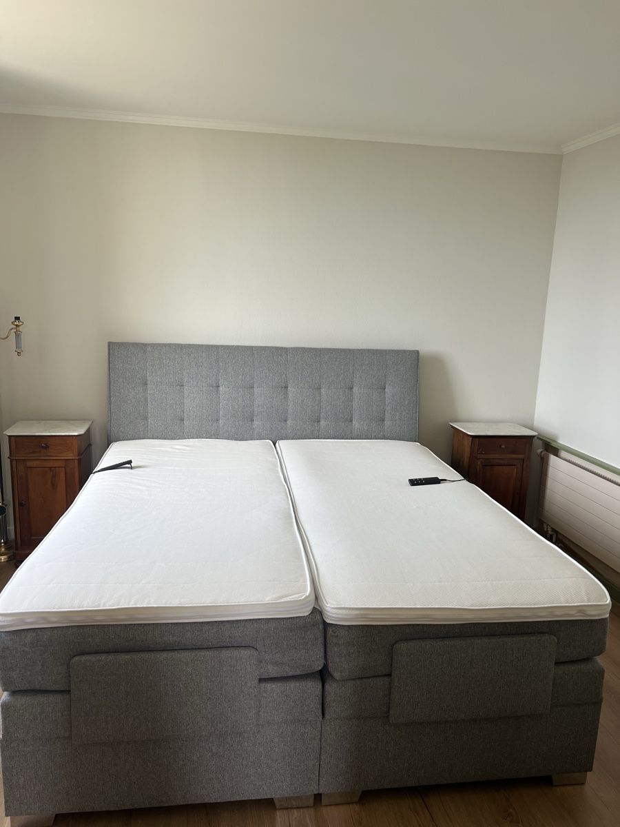 Letti: Lit électrique double 180x200 – Usato da Glion venduto da tef_mfv9
