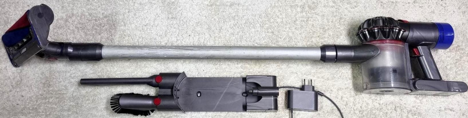 Dyson Aspirapolveri & Accessori: Dyson V7 Staubsauger / aspirateur – Usato da Collonges venduto da arashee 1