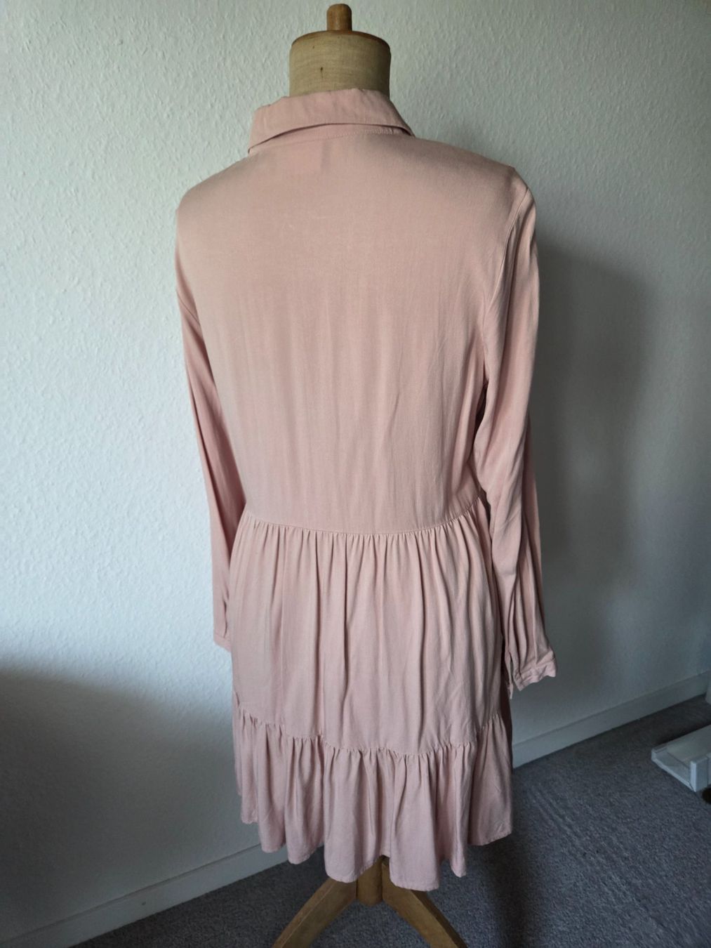 Vila Vestiti: Vila Blusenkleid rosa – Usato da Zürich venduto da Stephs13 1