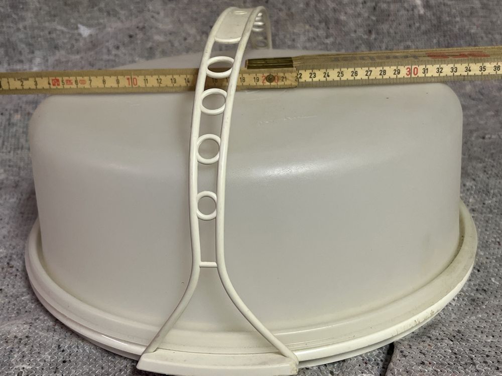 Tupperware Tortenbehälter/ Kuchenbehälter, Vintage (Gebraucht) in Zumikon für CHF 5 – mit Lieferung auf Ricardo kaufen