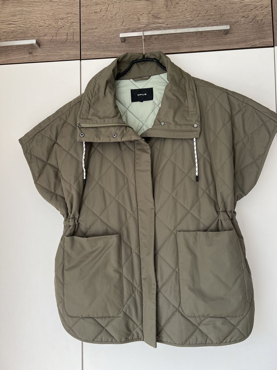 Opus Gilet & Giacche senza maniche: Gilet von Opus – Nuovo (secondo la descrizione) da Döttingen venduto da Steinklopferin
