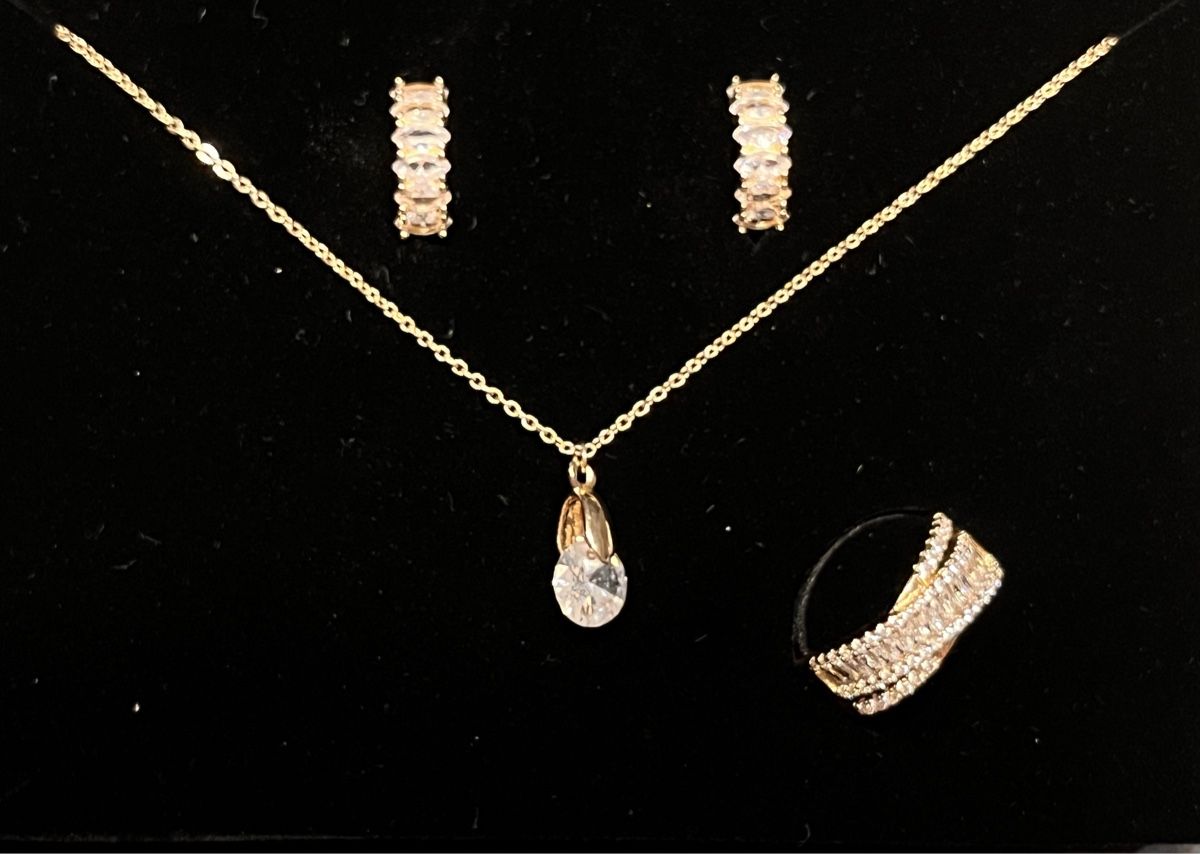 Sonstiger Schmuck: Modeschmuckset, Anhänger, Ohrring, Ring, Geschenk – Neu (gemäss Beschreibung) aus Breitenbach von Alice_xy
