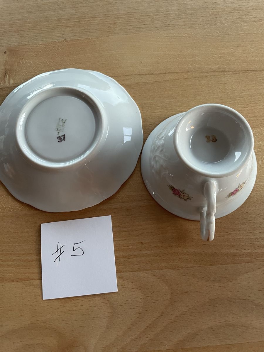 Tassen: Espressotasse mit Untertasse  – Gebraucht aus Seltisberg von Erdbi 2