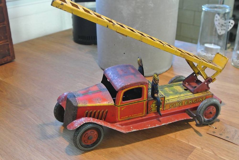 Jouets: Feuerwehr Fahrzeug, Blechspielzeug, England ca.1940 – D'occasion à Worben par Retog777