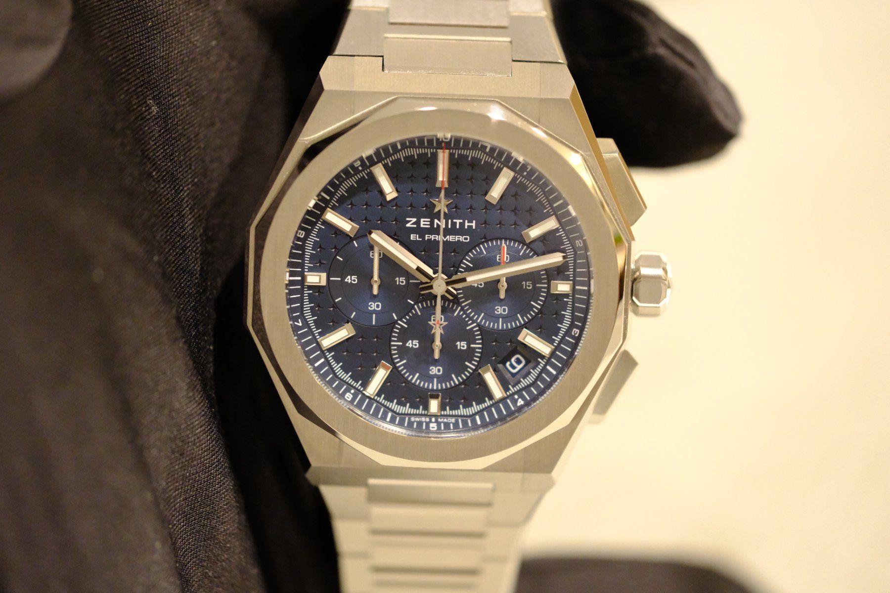 Zenith Orologi: Zenith Defy – Nuovo e nell'imballaggio originale da Zermatt venduto da Schindler_Zermatt 1