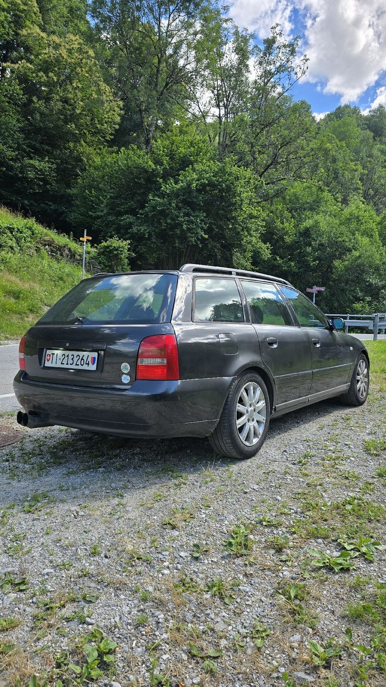 Audi Automobili: Audi a4 1.8t  – Usato da Rossura venduto da AlessandroZ. 1