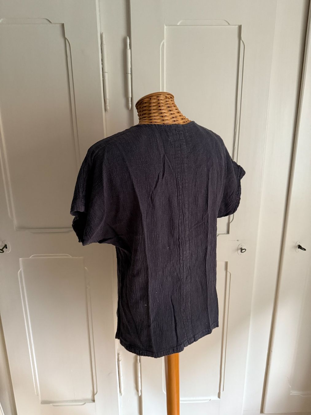 T-shirt: CBS. - Leinenmix Oberteil dunkelblau S – Usato da Zürich venduto da Diazaio 2