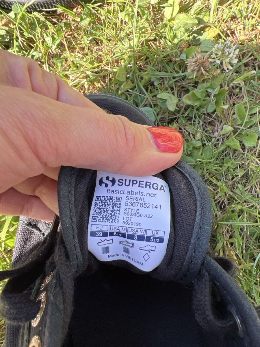 Superga Scarpe da donna: Superga Turnschuhe schwarz Grösse 39 – Usato da Wallisellen venduto da sarinavs 3