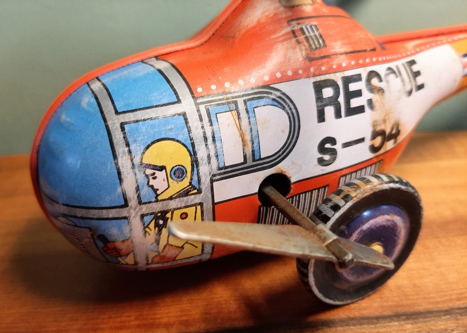 Spielzeuge: Blechspielzeug Heli Rescue S-54 – Gebraucht aus Zürich von 2bis 2