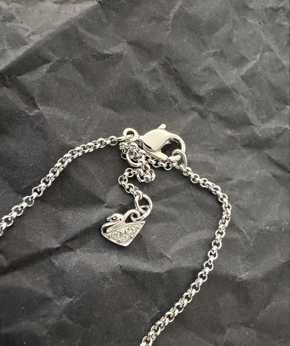 Swarovski Ketten: Swarovski-Halskette mit Charms silberfarbe – Gebraucht aus Lachen SZ von LinWeg 2