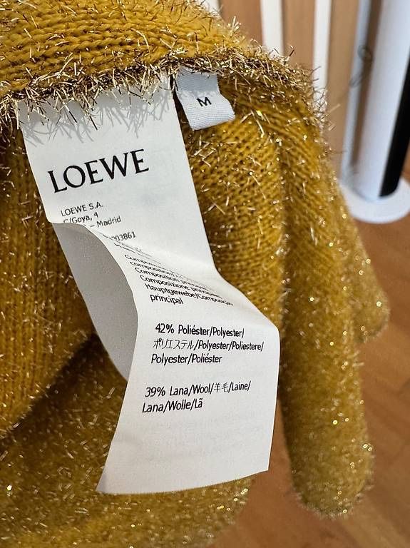Loewe Cappotti: LOEWE MANTEL GOLD – Nuovo (secondo la descrizione) da Schwyz venduto da bofb 5