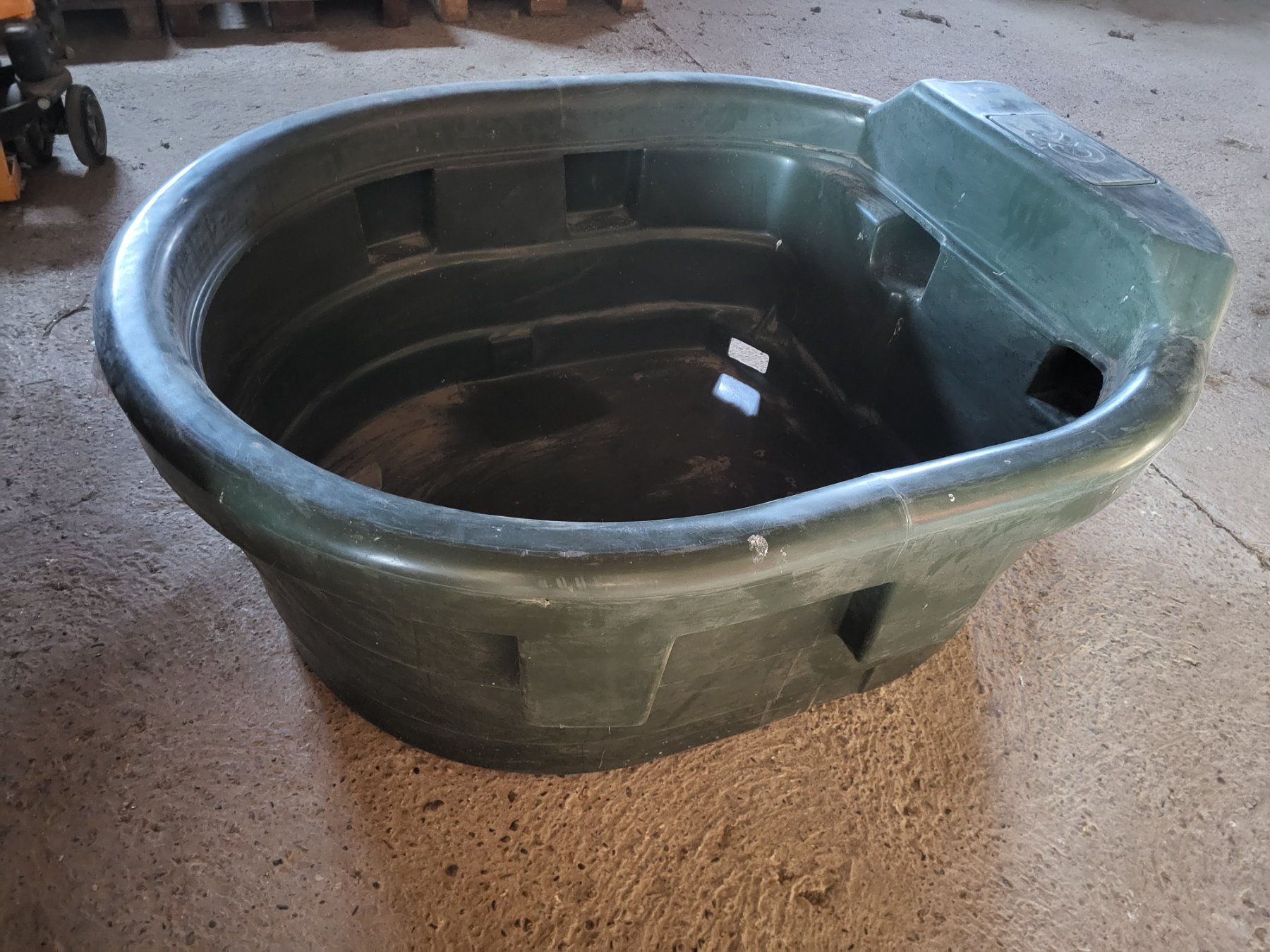 Behälter & Ähnliches: Weidetränke Kerbl 550l – Neu (gemäss Beschreibung) aus Niederbüren von swissfarmer12