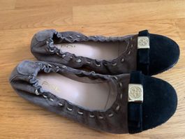 Ballerinas taube-schwarz Wildleder Gr. 35