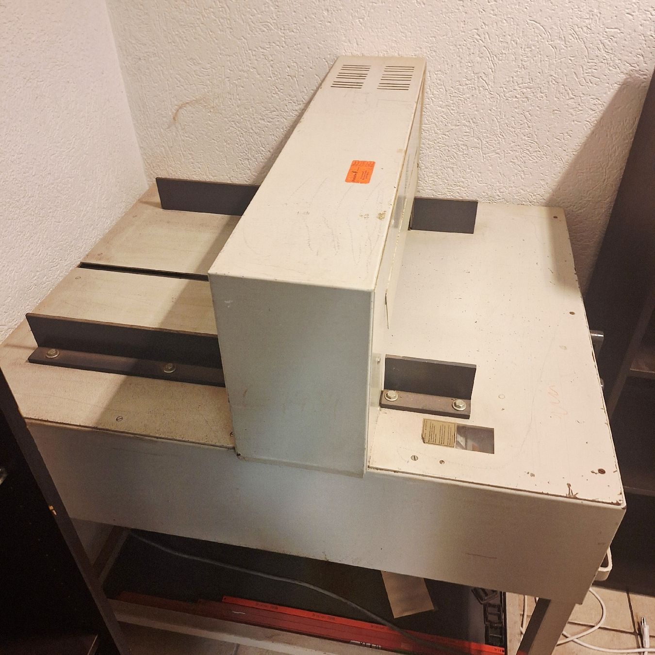 Alle Maschinen: Schneidemaschine IDEAL 525/3 – Gebraucht aus Basel von Kunterbunt12 3