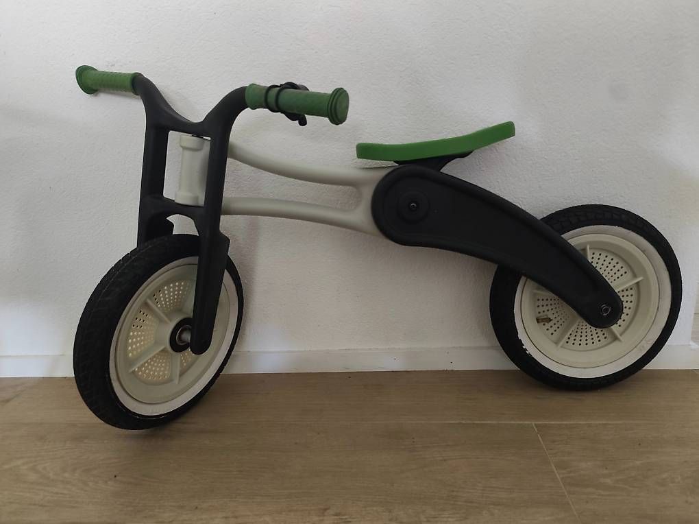 Veicoli per bambini: Wishbone Laufrad 3 in 1 – Usato da Riehen venduto da Ansepha