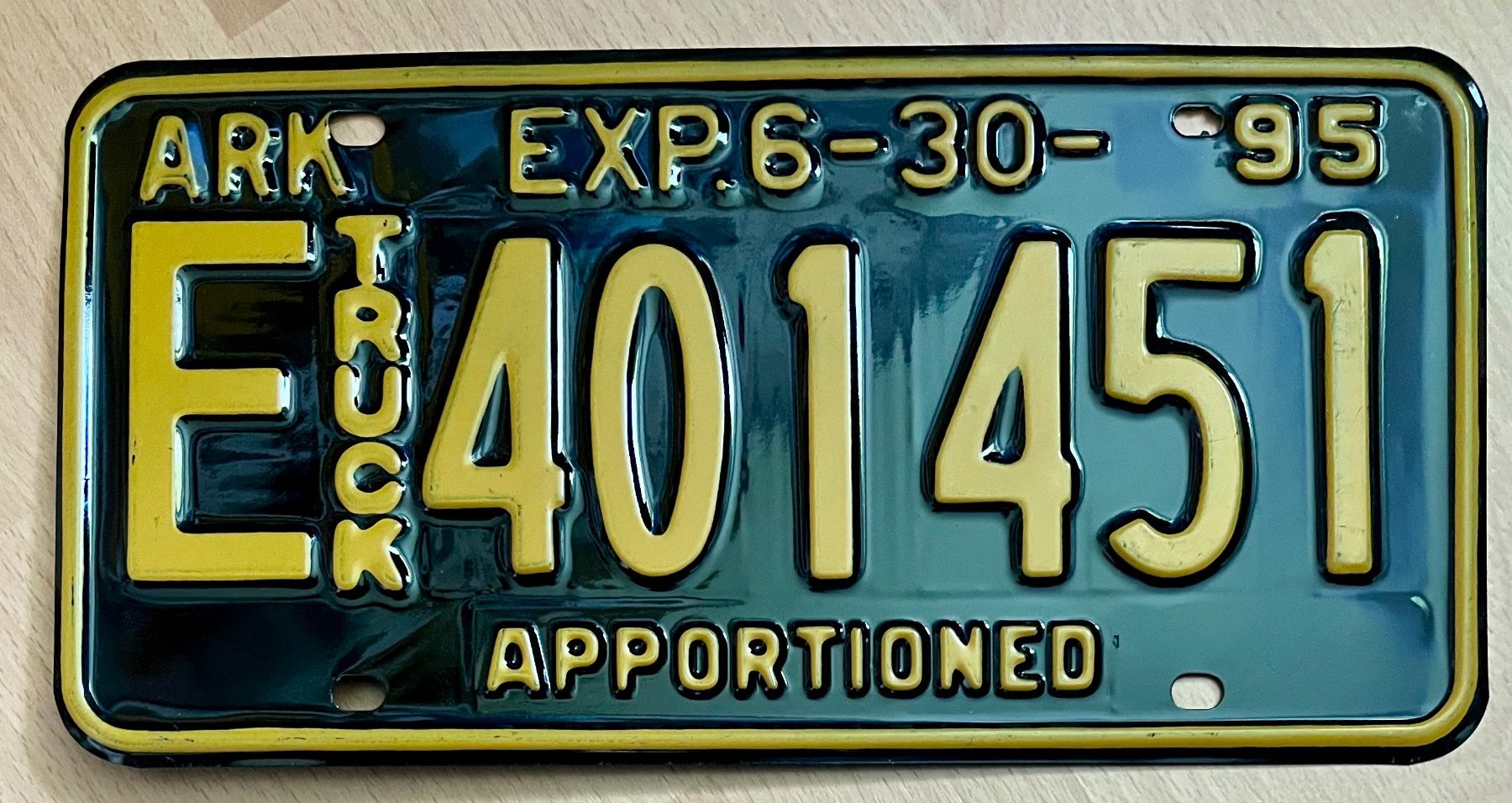 Insegne: Original USA Nummernschild Arkansas 1995 – Usato da Wolfhalden venduto da 19651979