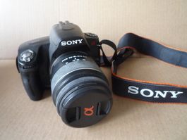 SONY Alpha290  - Gehäuse mit Objektiv 18-55mm plus Akku