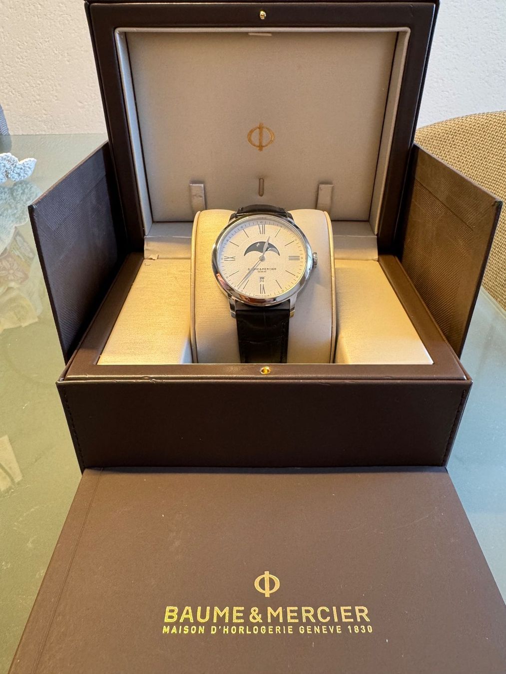 Baume & Mercier Orologi: Baume & Mercier  Classima 40 mm Quartz Phase de Luner Acier – Usato da Luzern venduto da gilmerus 4