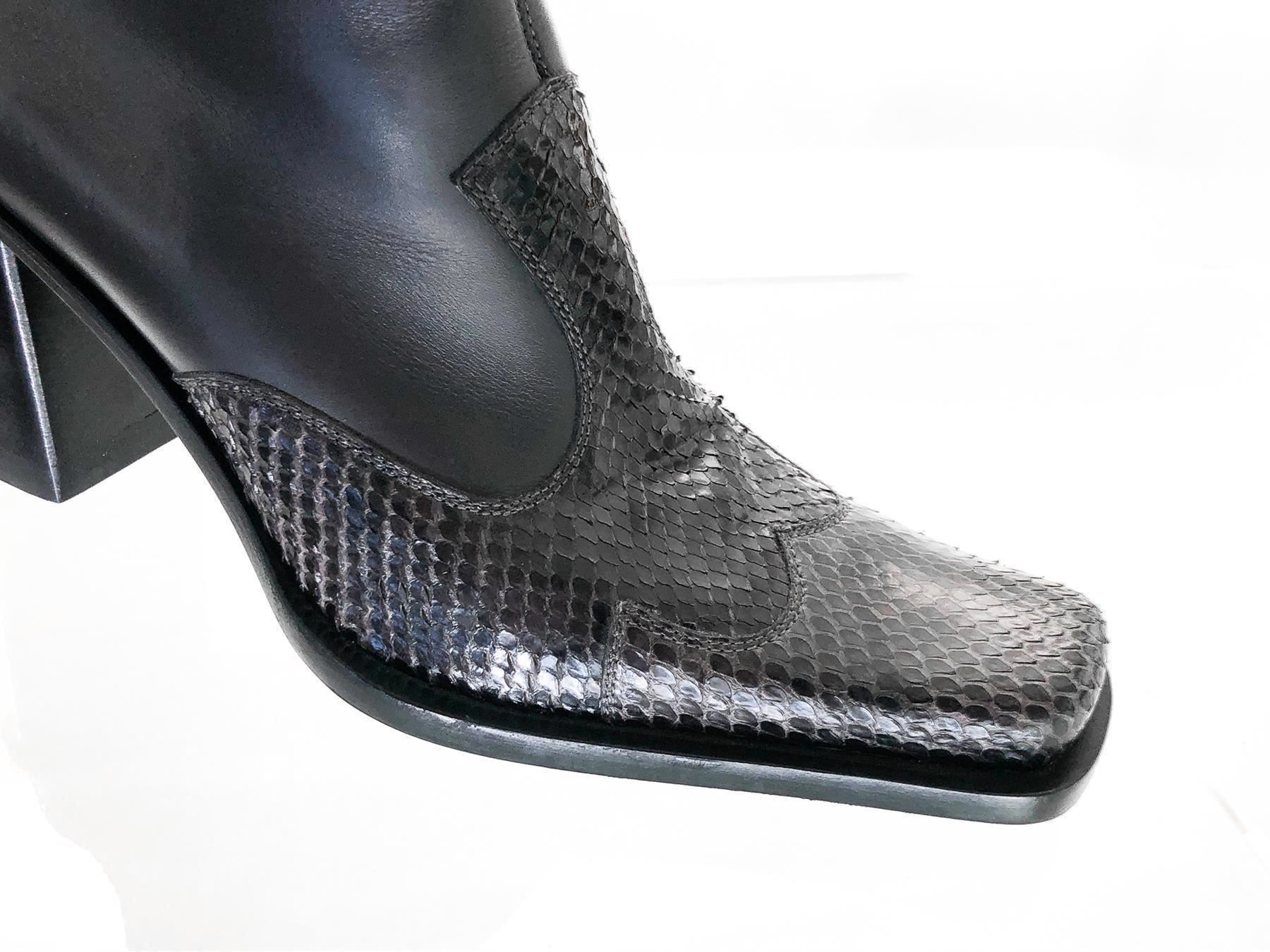 Scarpe da donna: Absatz Stiefel m. Schlangen Leder 39 NEU – Nuovo e nell'imballaggio originale da Hergiswil NW venduto da CrysZero 1