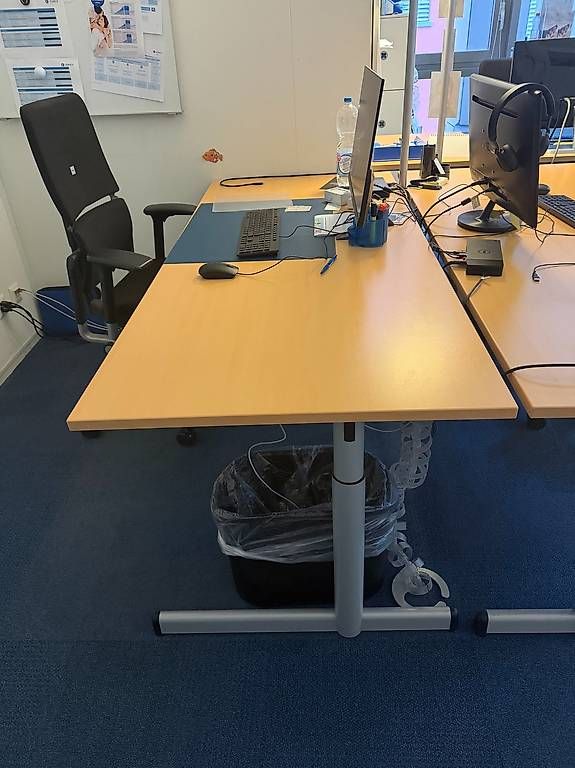 Bureaux: Büroausstattung pauschal oder einzeln – D'occasion à Regensdorf par sabyn