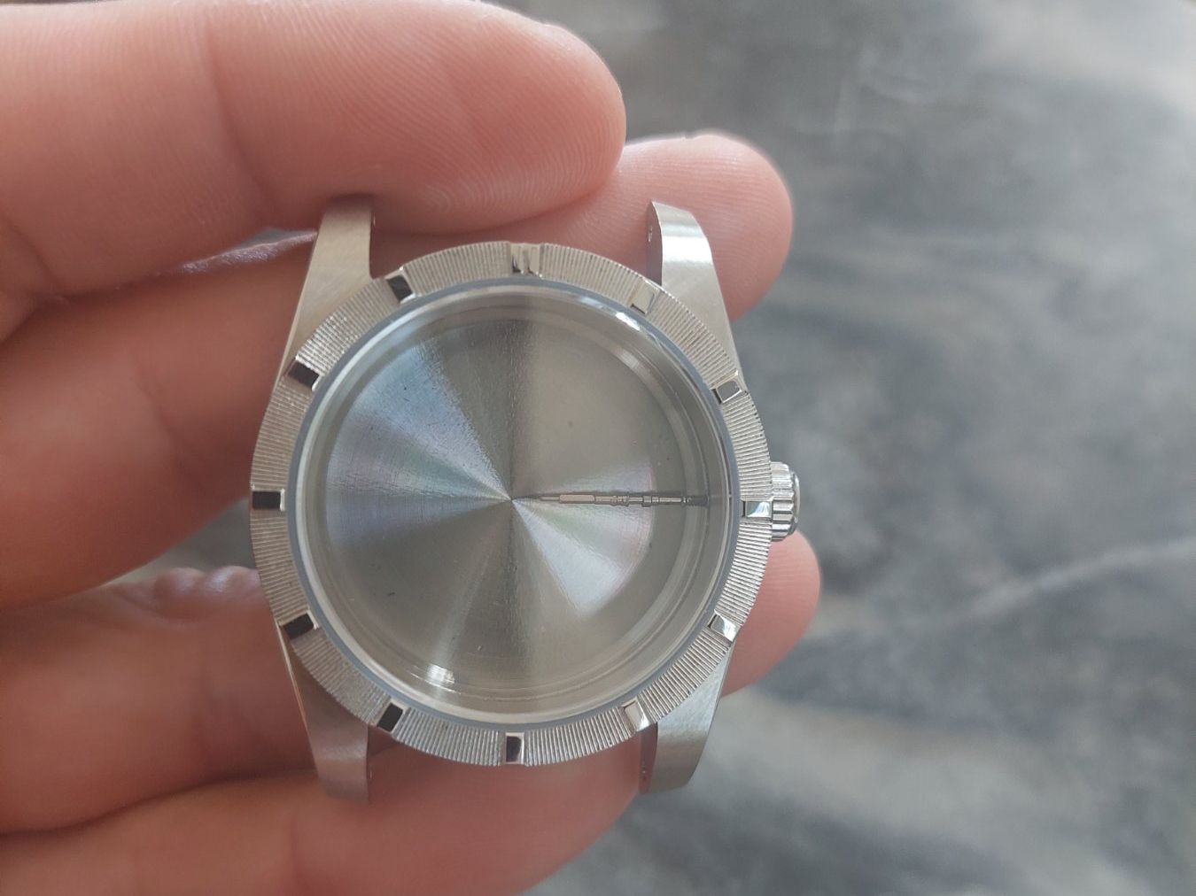Seiko Montres: NH35 case - engine turned bezel – Neuf (Voir description) à Wermatswil par guillaume.jung