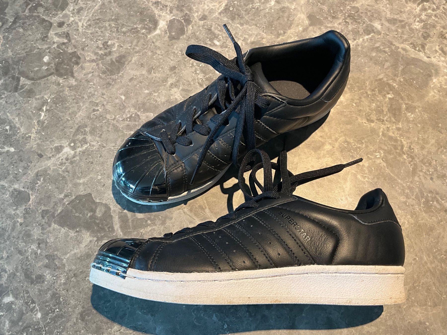 Adidas Herrenschuhe: Adidas Superstar wie neu, 36,5 – Neu (gemäss Beschreibung) aus Oberhof von Hibrzel 1