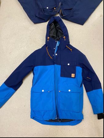 Skijacke und Skihose kompletter Skianzug