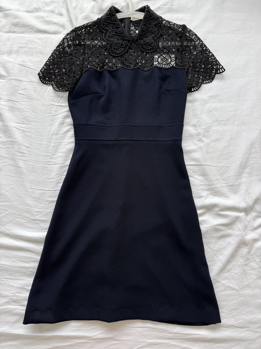Vestiti: Sandro Paris Kleid, Grösse 0, Dunkelblau, Spitze – Nuovo e nell'imballaggio originale da Bolligen venduto da monopoly15