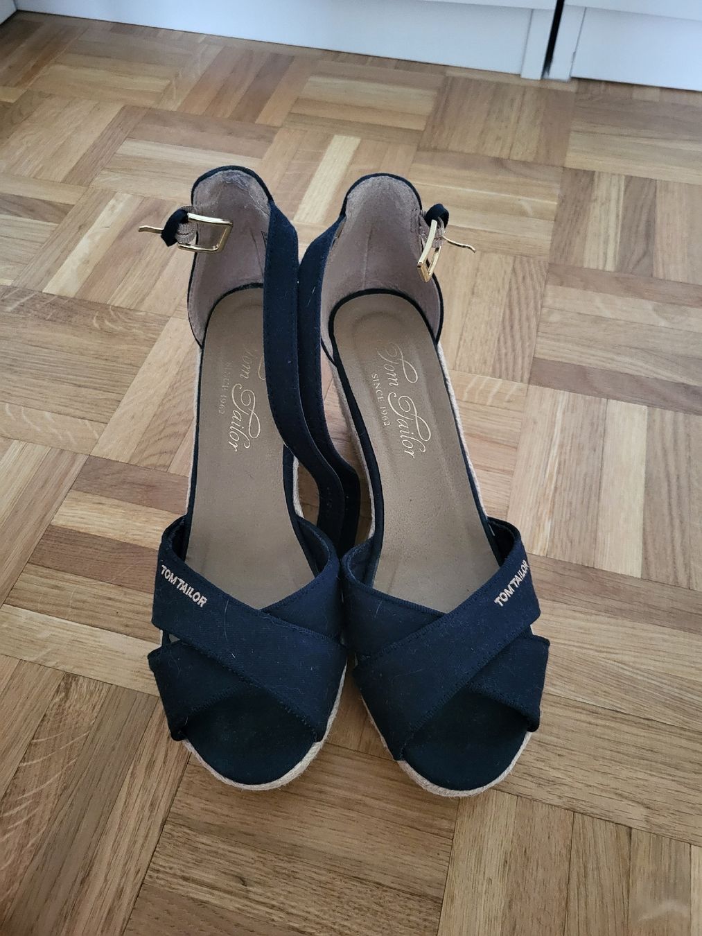 Tom Tailor Scarpe da donna: Les sandals l''été Tom Tailor, taille 38 – Usato da Pully venduto da MiaJune 1