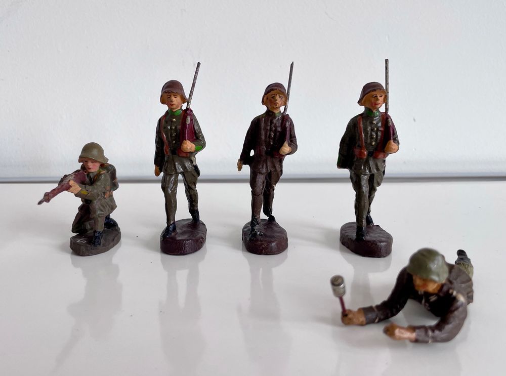 5x Spielzeugfiguren Elastolin Wehrmacht Germany WWII 1