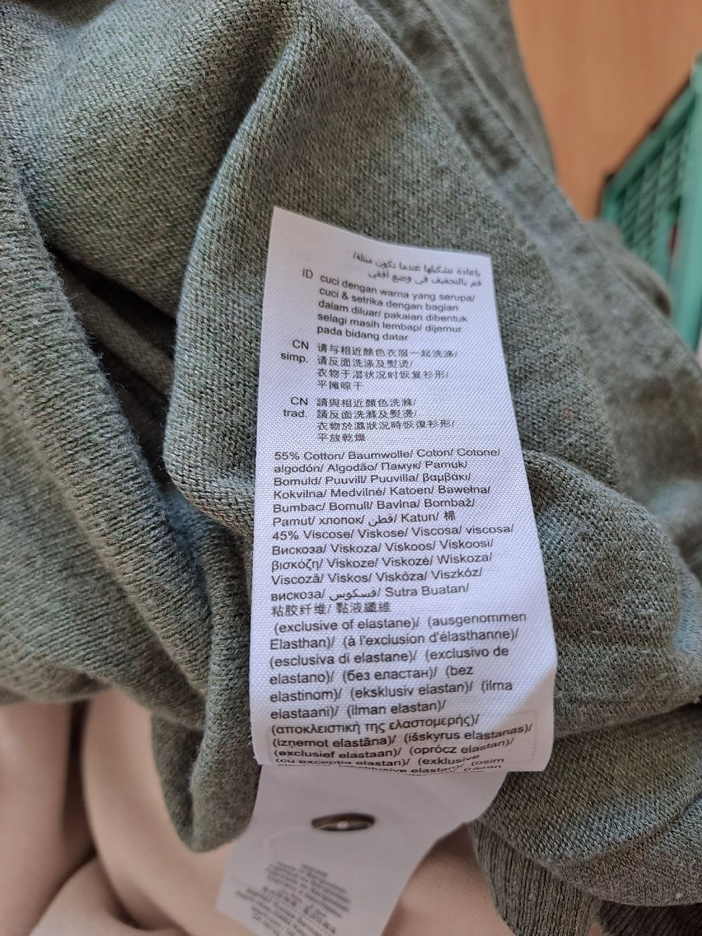 Maglioni & Felpe: Grüner Damen Pullover – Usato da Rothenburg venduto da 123odermatt 2