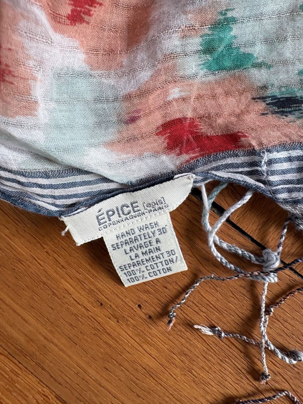 Foulard & Sciarpe: Riesiger Schal von EPICE Paris aus Baumwolle – Usato da Zürich venduto da triangular 6