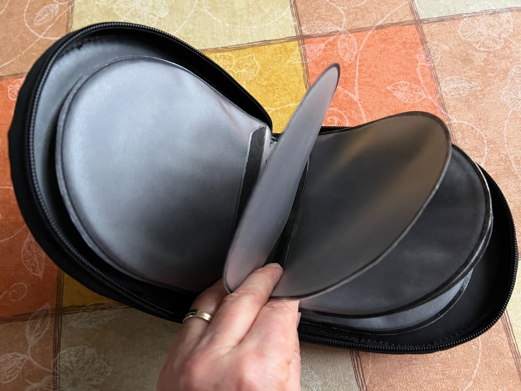 Altro in  Abbigliamento & Accessori: CD-Etui – Usato da Jona venduto da relgiez 1