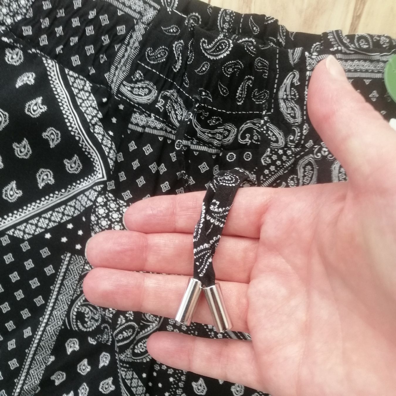 Pantaloni: Sommerhose Gr. 44. NeU, mit Etikett – Nuovo e nell'imballaggio originale da Büsserach venduto da Zimtstaernli19 3