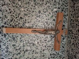 Antikes altes Kreuz