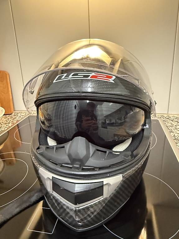 Casques & visières: Motorrad Helm LS2 Carbon  – D'occasion à Adliswil par Babalooo 1