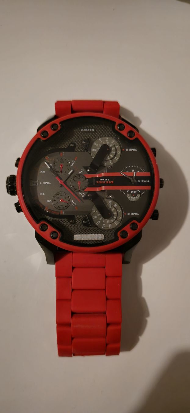Diesel Orologi: montre diesel daddy 2.0 rouge – Nuovo (secondo la descrizione) da Réchy venduto da mikas4100 2