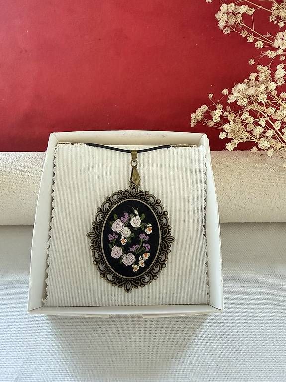 Ciondoli: Vintage Anhänger mit Wildblüten – Usato da Thalwil venduto da han_2b8c 5