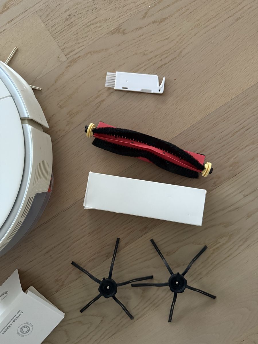 Roborock Aspirapolveri & Accessori: Roborock Smart Robot Vacuum Cleaner - Immaculate Condition! – Usato da Hüttwilen venduto da ais_72sd 3