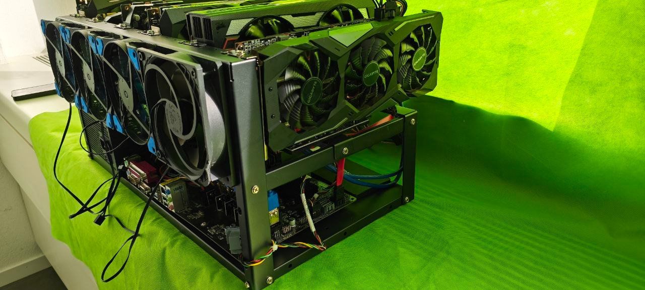 Nvidia Coin Miner: Mining Rig mit 4x Nvidia + 2x AMD GPU's–sofort einsatzbereit – Usato da Bassersdorf venduto da antikvintage 1
