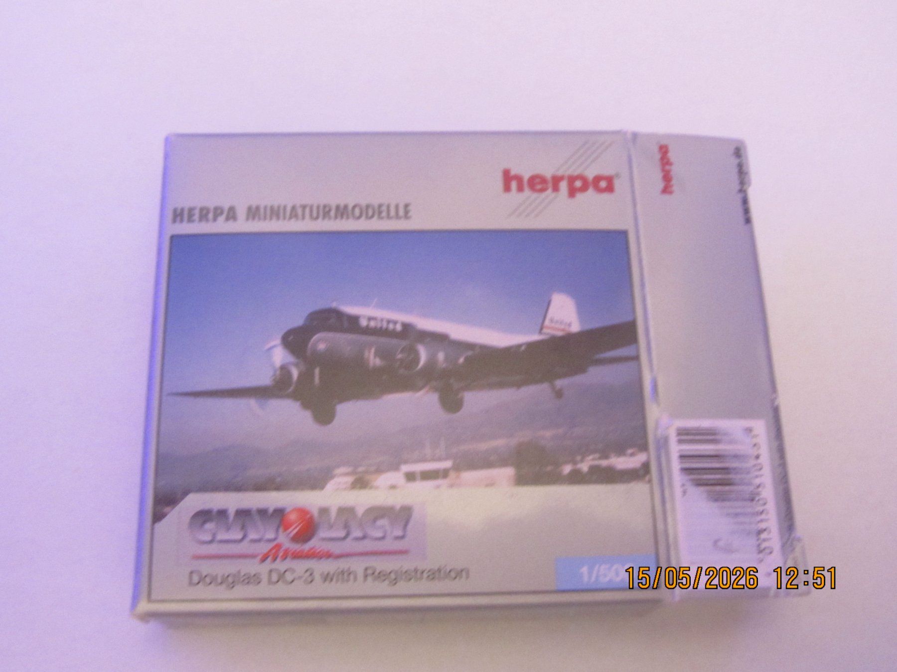 Herpa Kit di modellismo & Modellini statici: Herpa Douglas DC-3 with Registration 1:500 – Nuovo e nell'imballaggio originale da Kirchberg BE venduto da sonne88