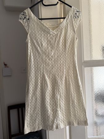 Lace Mini Dress White Size S - Perfect for Summer Parties!