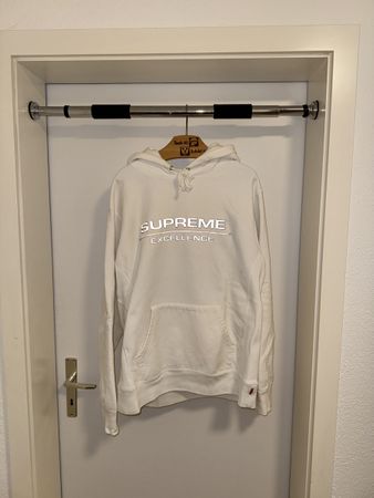 Supreme Hoodie 