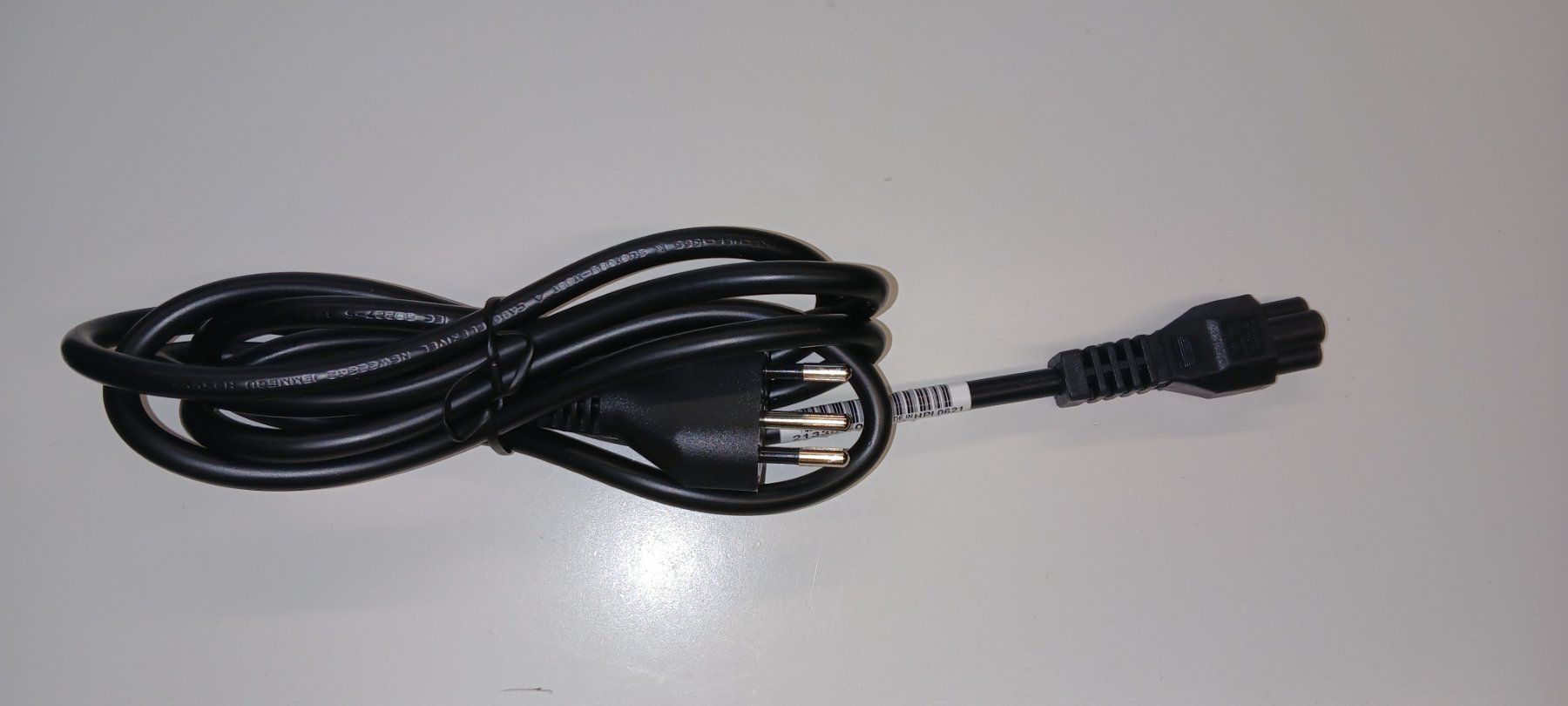 Cavi: Schweizer Netzkabel,Mickey Mouse / Kleeblatt, 1.8m, neu – Nuovo e nell'imballaggio originale da Zürich venduto da sebime0