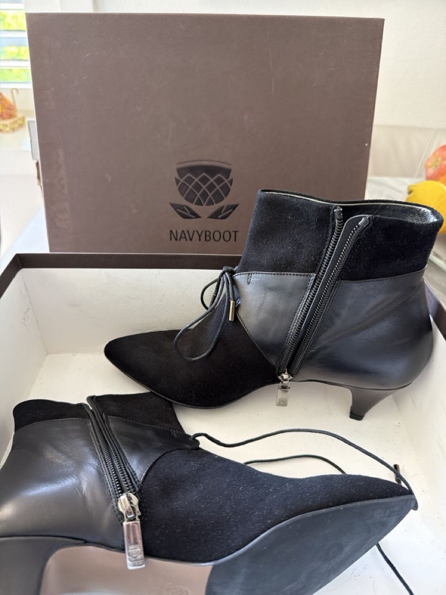 Navyboot Scarpe da donna: Navy Boot Frauenschuhe - Grösse 37 – Nuovo (secondo la descrizione) da zürich venduto da ayo_s2nl