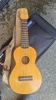sehr schöne und Alte Ukulele
