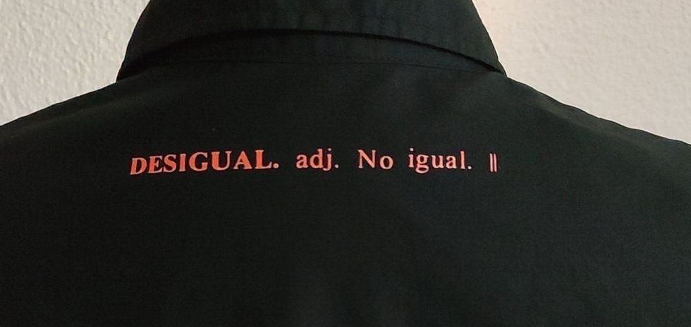 Desigual Camicette: schöne Bluse Desigual, schwarz mit Schrift – Nuovo (secondo la descrizione) da Zäziwil venduto da kreative-ideen 8