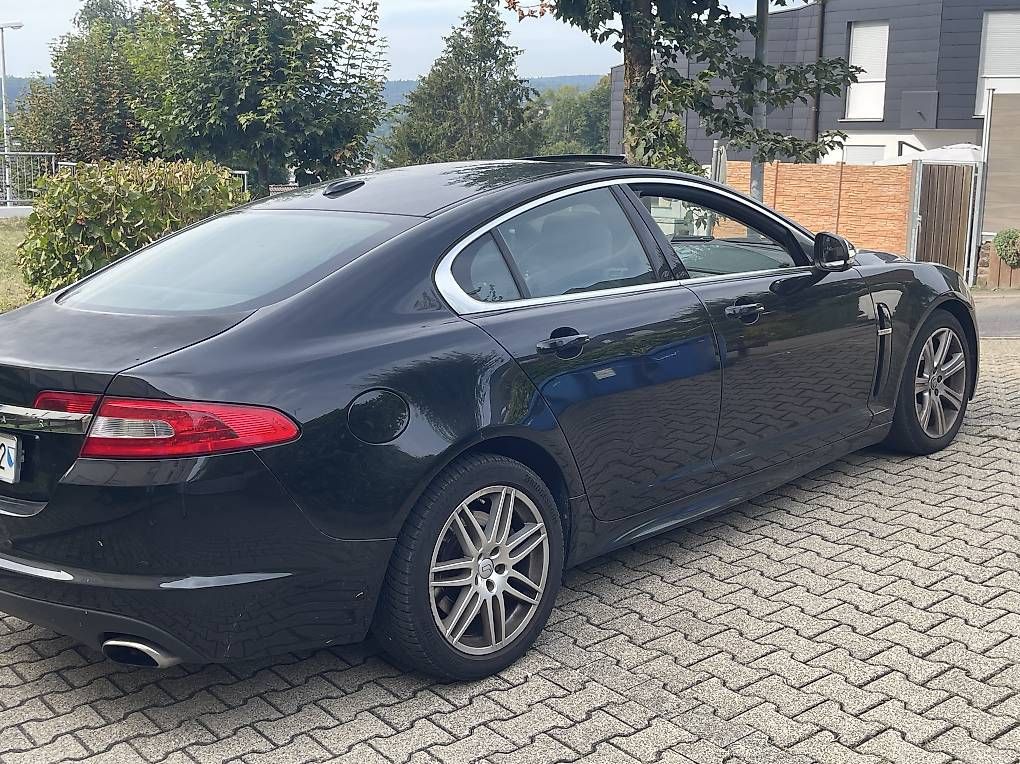 Automobili: Jaguar XF – Usato da Zollikon venduto da Mazemix7 1