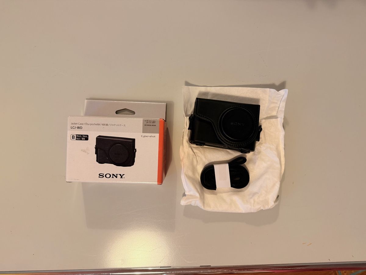 Sony Fotocamera: Sony Cyber-Shot Hülle – Nuovo e nell'imballaggio originale da zürich venduto da julie.winona 5