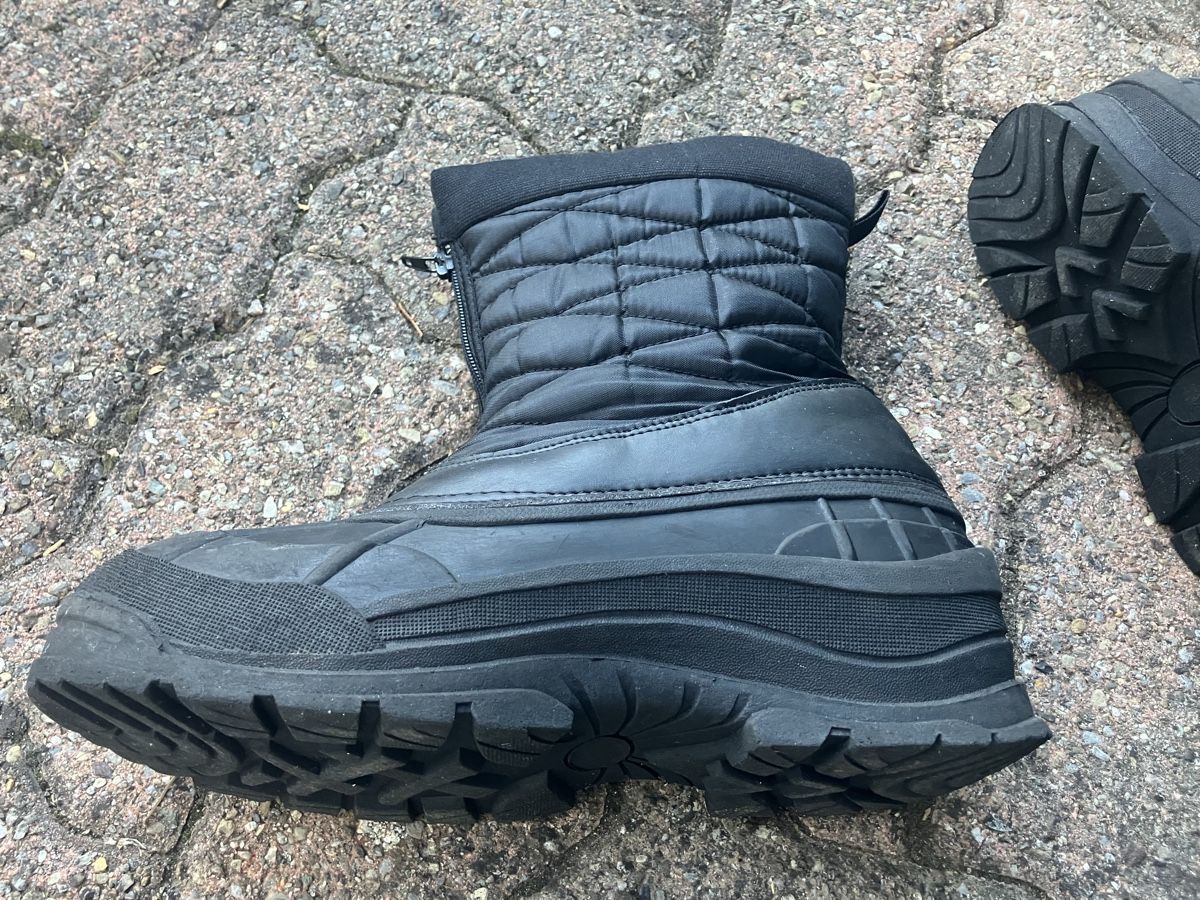 Chaussures hommes: Winterstiefel mit Reissverschluss – D'occasion à Winterthur par RoMaLitto 1